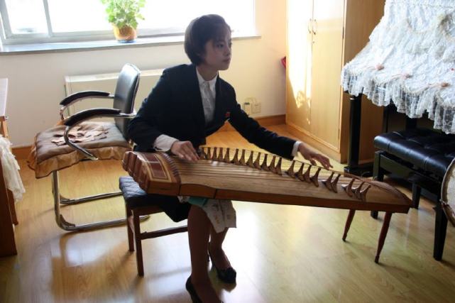 朝鲜女孩和朝鲜族女孩的区别,韩国跟朝鲜对比哪个更厉害