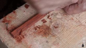 大爷造鲁班凳,60岁中国大爷徒手做鲁班凳