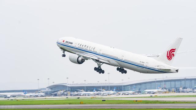 沈阳桃仙机场离沈阳站多少公里,沈阳桃仙机场离火车南站多远