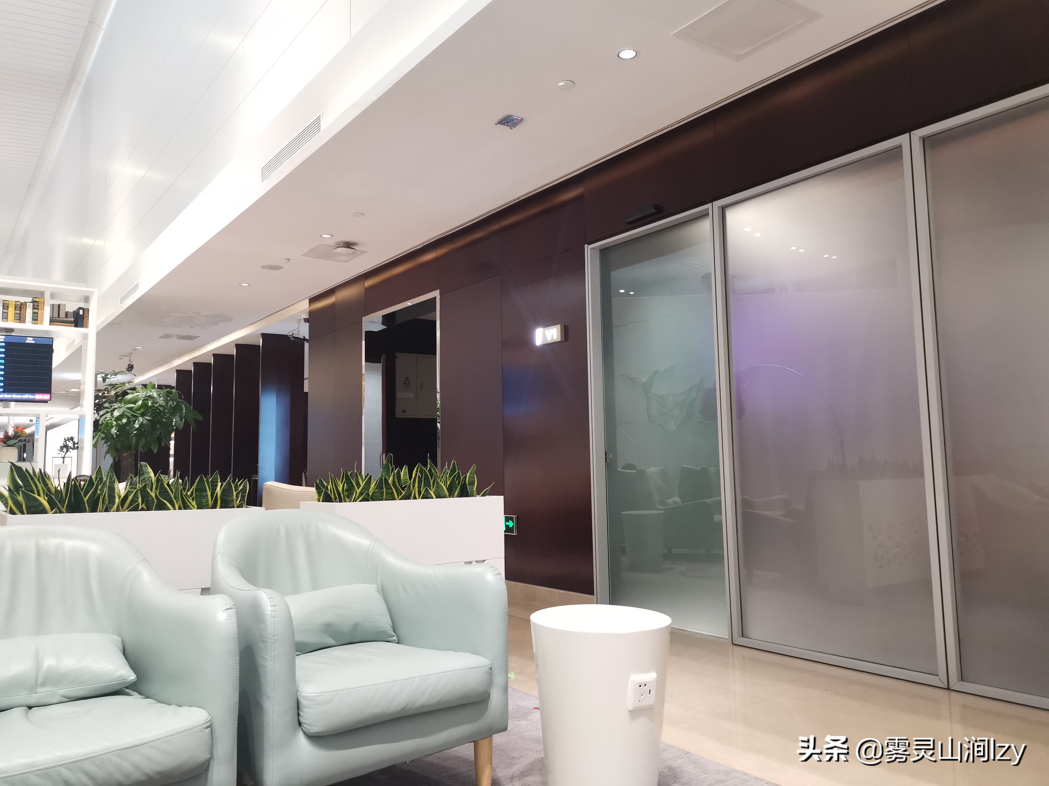 白云机场南航明珠贵宾休息室攻略,广州白云机场头等舱候机室