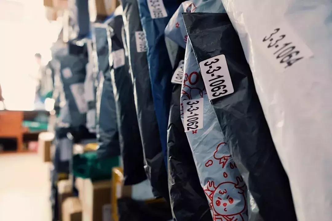 “包邮区”最大的快递驿站：昆山苹果代工厂百万包裹里的万种人生