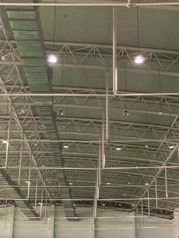 在东北冬天里，在室内踢11人制比赛，且还有地暖，中乙百嘉做到了