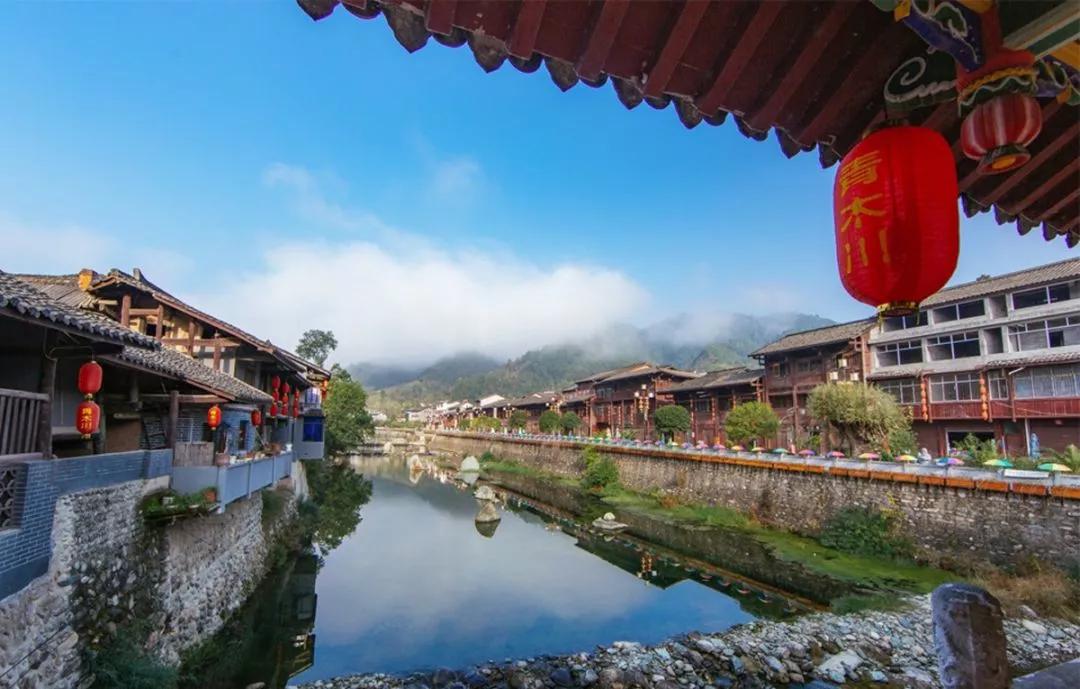 苦等西安初雪？不如花一顿饭钱从西安出发，过把冬天的瘾