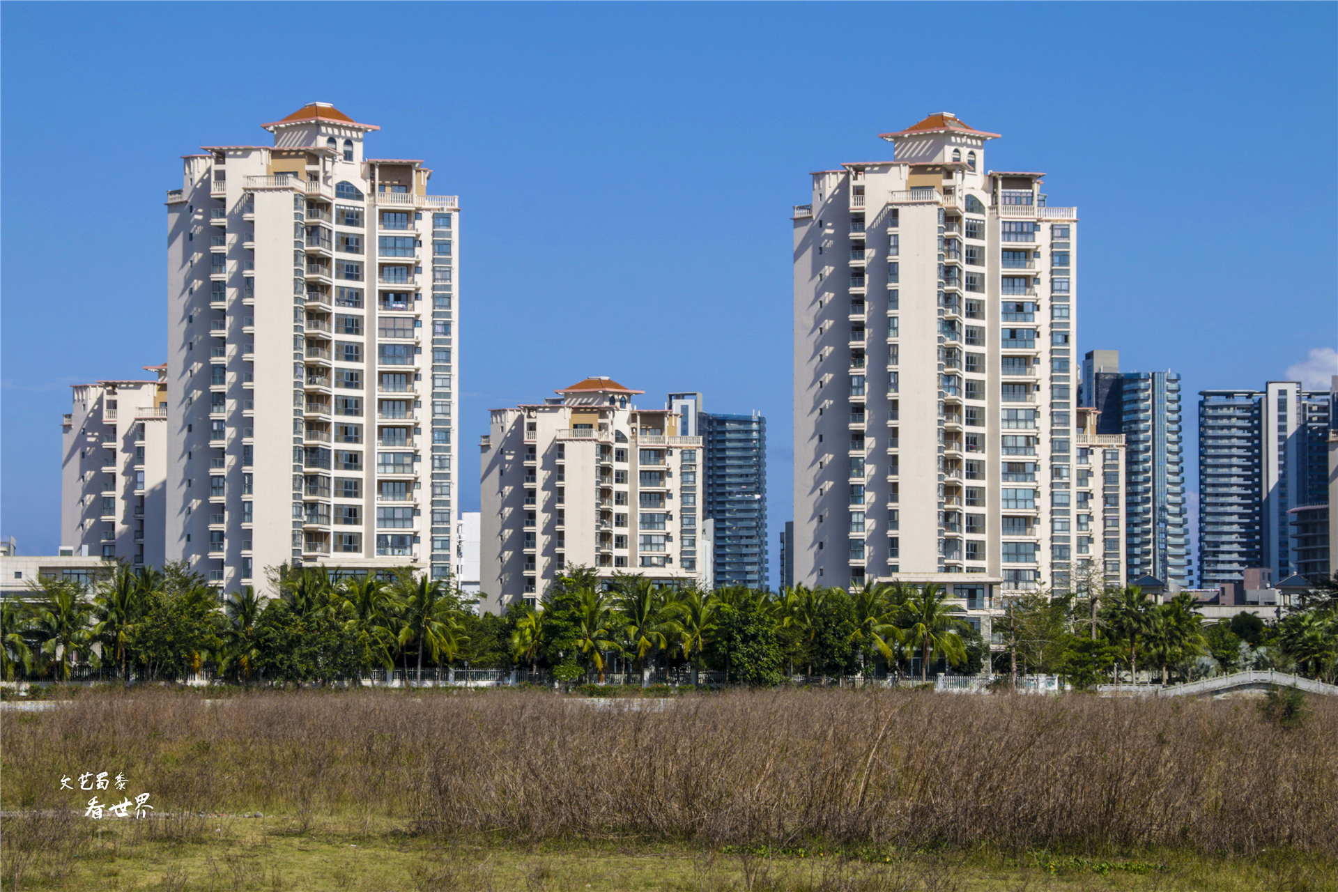 离开三亚的东北人都去哪了,三亚养老过冬好的地方每月多少钱