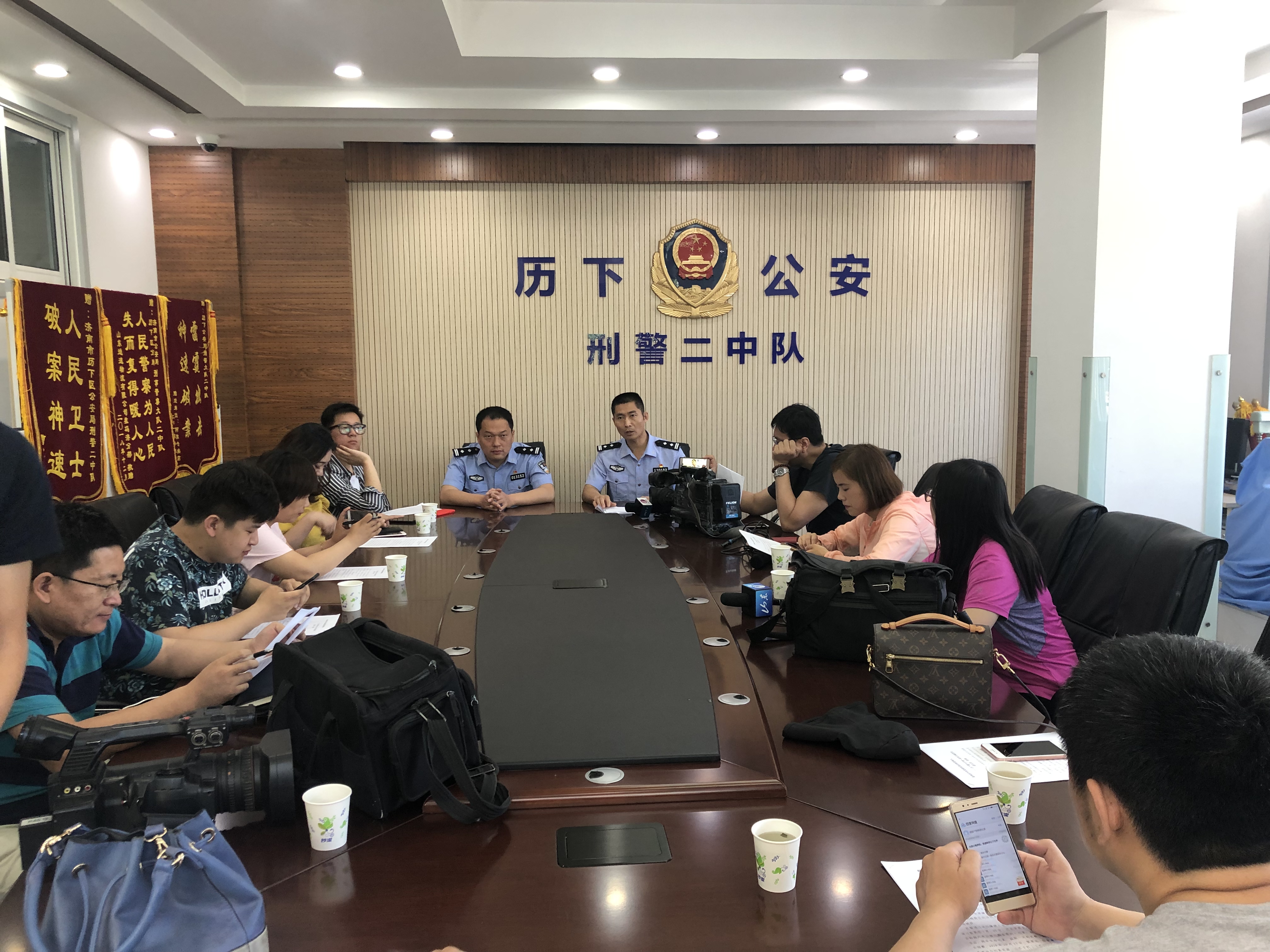 抓获104人刑拘50余人,警方逮捕9人