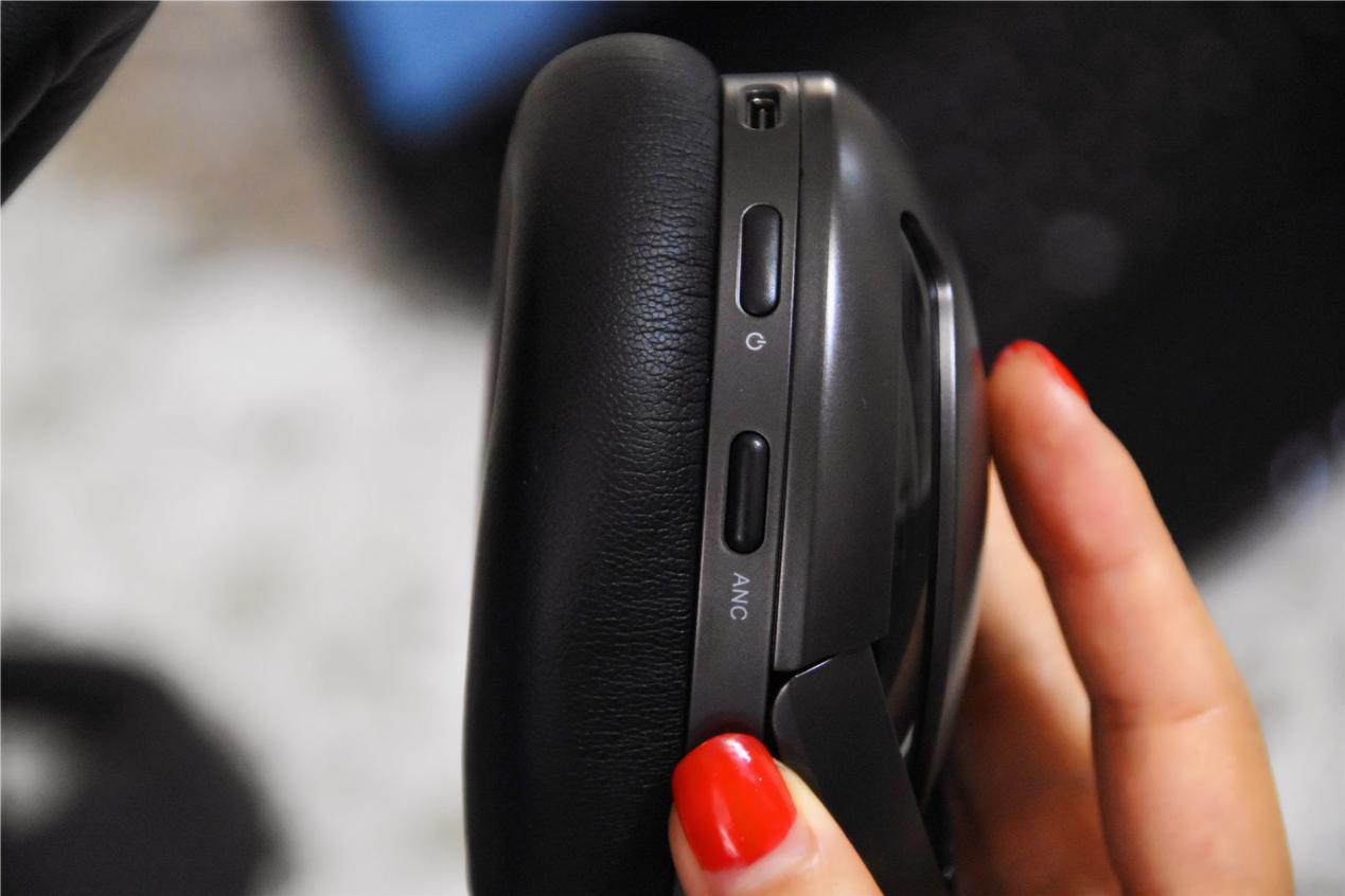 零底噪+定制听力曲线，小米有品上线BowayMu6智能降噪耳机