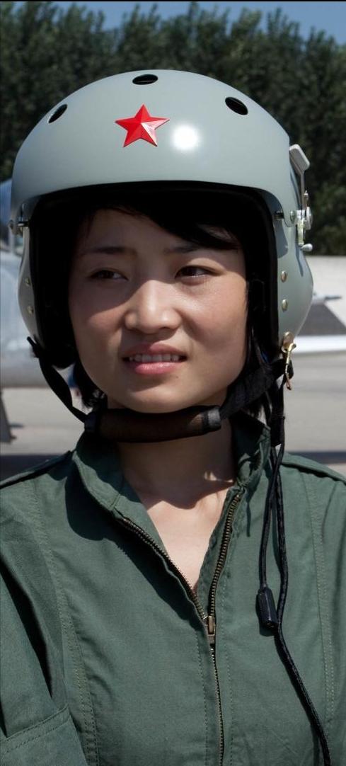 飞行训练时突发事故余旭跳伞失败,飞行员余旭跳伞了为什么没有成功