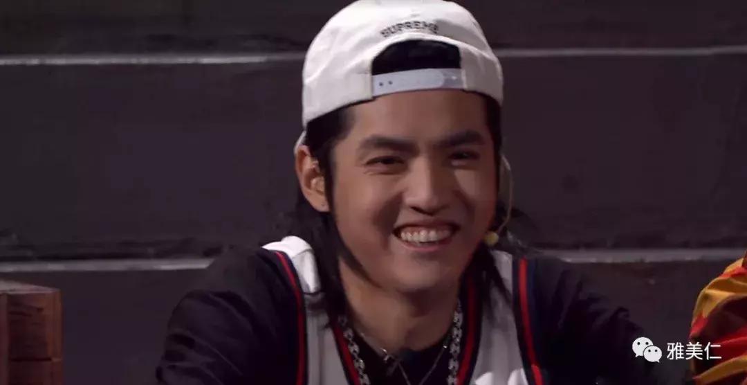 笑起来好不好看由什么决定,笑的好不好看不重要开心最重要