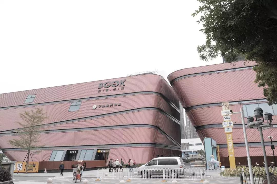 龙岗中心城壹号仓,光明和龙岗中心城