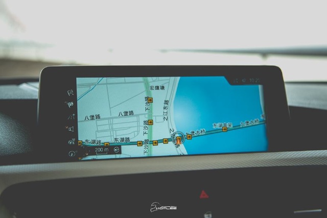 沉浸式体验2020款宝马330i,20年宝马330i测评