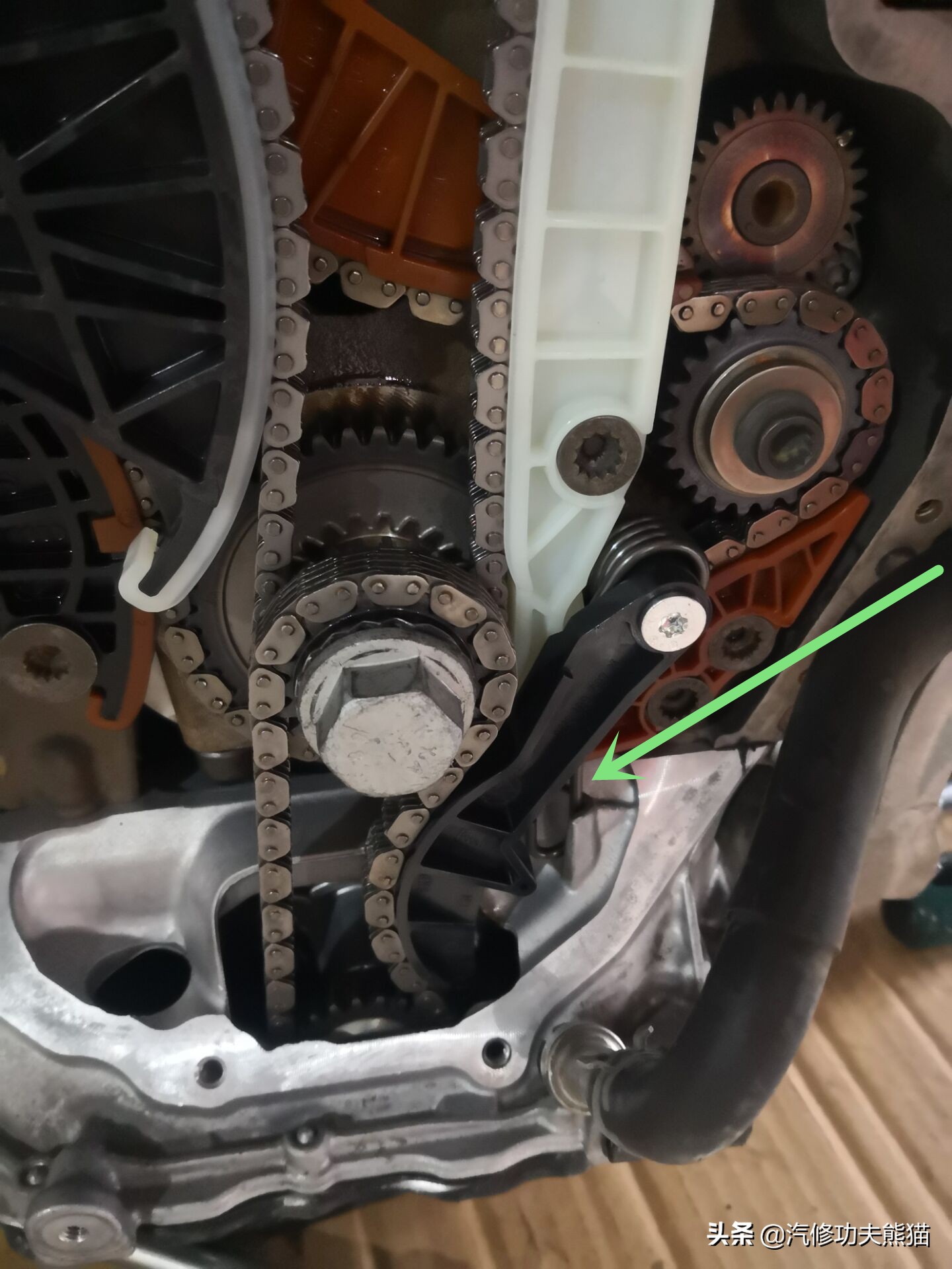 斯柯达昊锐发动机烧机油大修,18款的斯柯达为什么烧机油