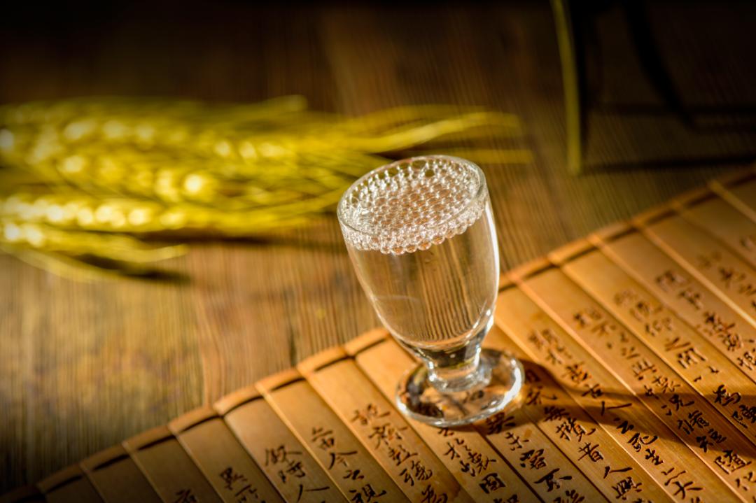 白酒代理需要怎么跟厂家谈,2021年白酒代理好做吗