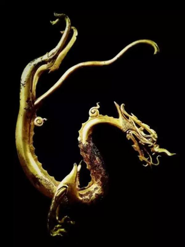 唐鎏金铜龙,唐鎏金走龙图文