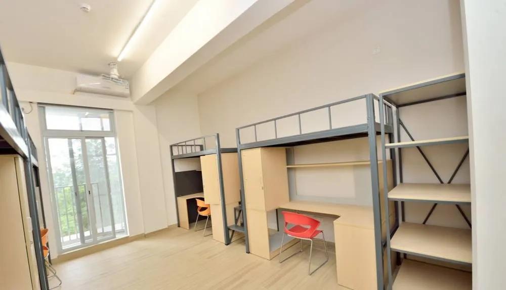 深职宿舍真实现状,深职吊打985