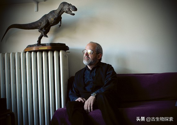 恐龙重达几吨奔跑速度多少,比较恐龙的大小可以从几方面比