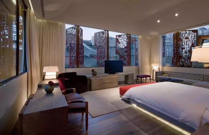 成都全景落地窗酒店推荐,成都高层观景酒店推荐