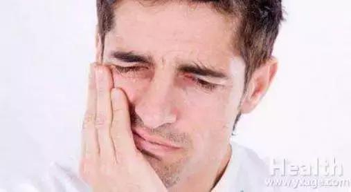 人到中年牙齿松动疼痛,人到中年连牙齿都开始危机了