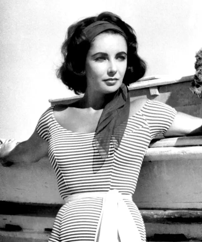 连LV都Pick的经典海魂色，还能玩出什么花来？