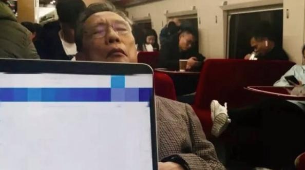 交流战疫“云会议”上狂飙英语，没有翻译，还有你不知道的钟山南