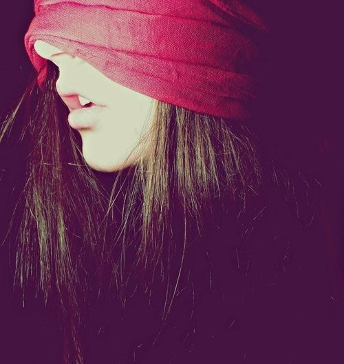 一个人一座房一杯酒一只狗,一个人一只狗一杯酒是什么歌