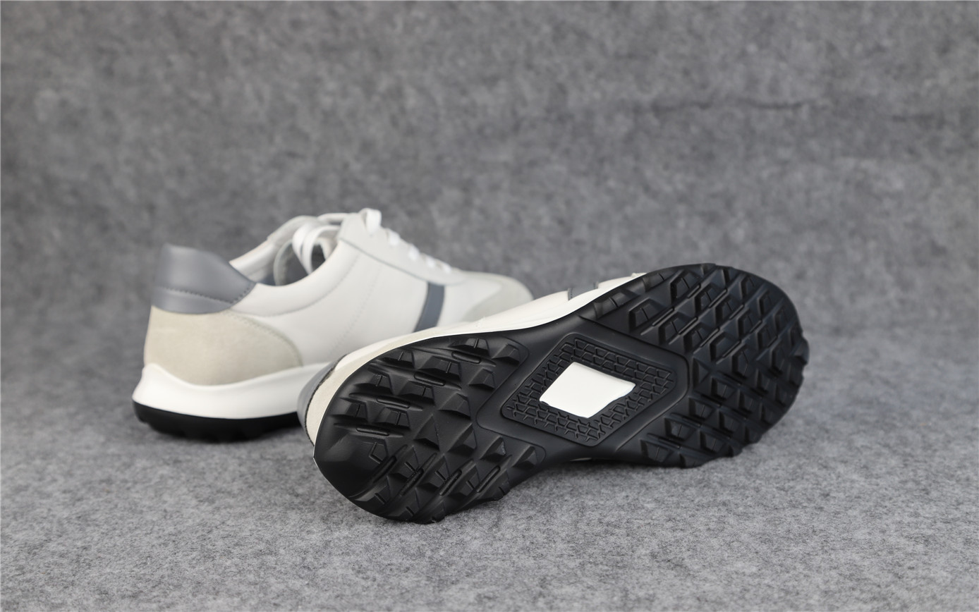 和潮流同步，与健康共舞：七面男士轻弹运动休闲鞋体验