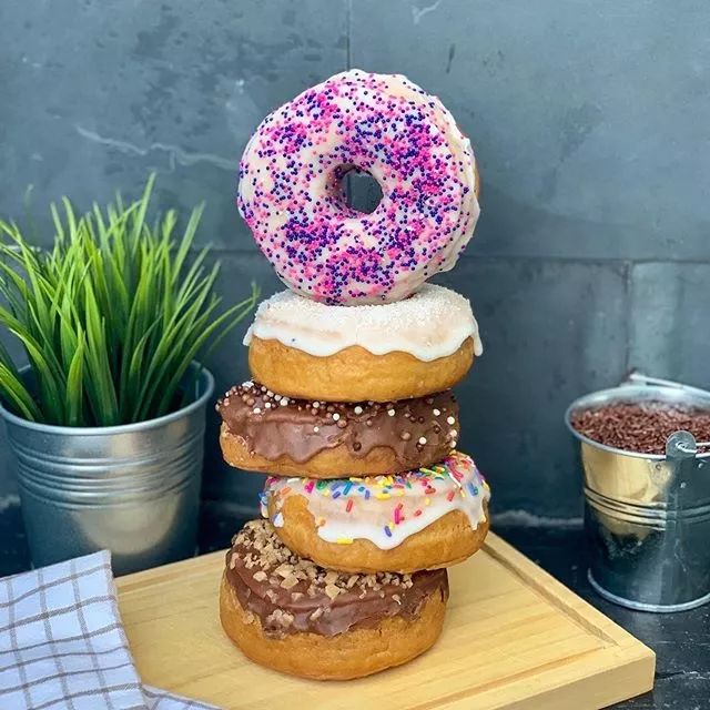 贝果:我才不是夹了菜的甜甜圈