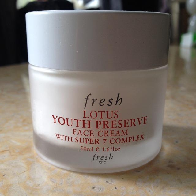 敏感肌适用的水乳推荐,敏感肌适用的补水面膜涂抹式