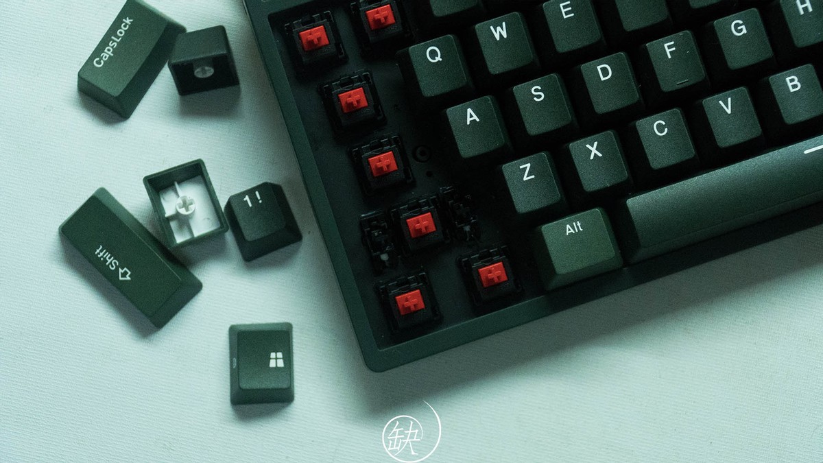 杜伽k310v2白光限定版机械键盘,杜伽k330键盘青轴怎么样