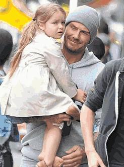 董卿唱哭了所有人,董卿都被说哭了