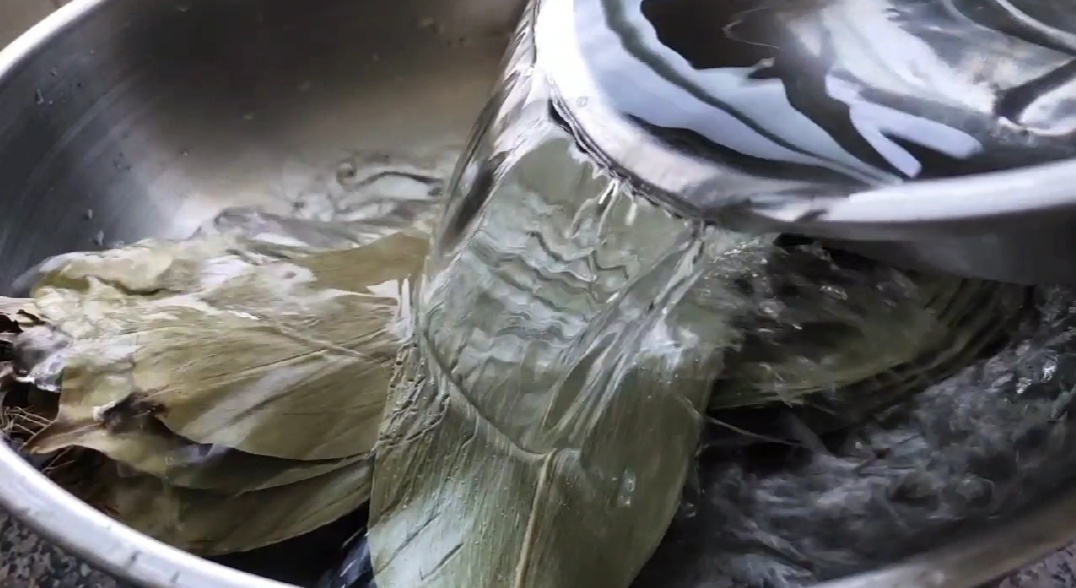 最简单的粽子包法教程,最简单粽子的多种包法