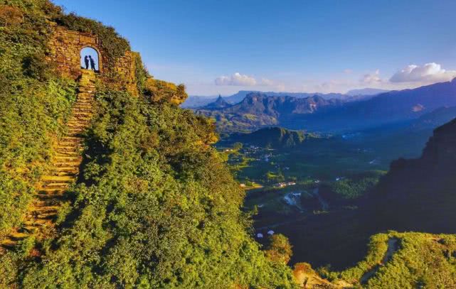 重庆南川金佛山自驾游图片,重庆金佛山自驾游最佳路线