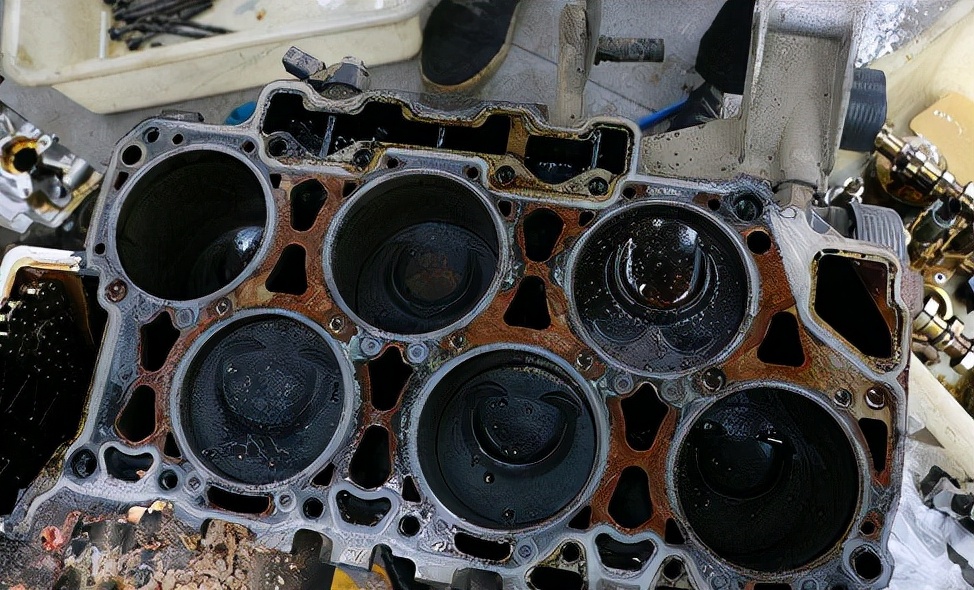 汽车发动机打不着火的原因,汽车发动机打不着火用什么清洗