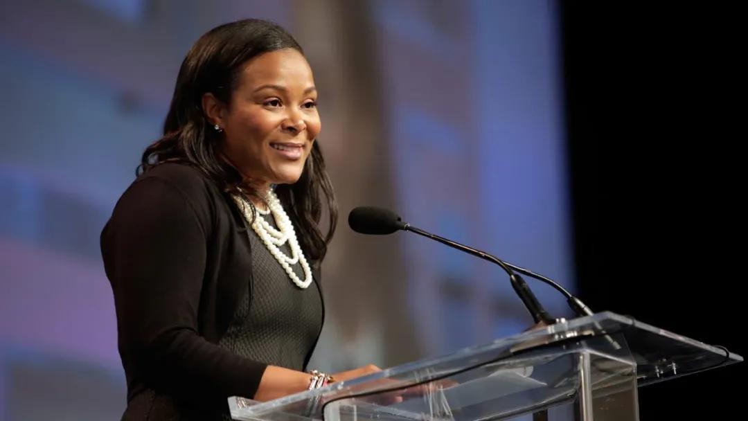 海港城业绩,海南国际免税城一年营收