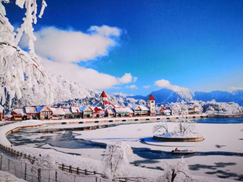 西岭雪山攻略交通,西岭雪山前山还是后山好耍