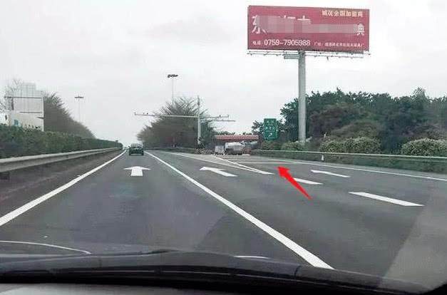 一个路段最多可以拍多少违章,一个时间点最多拍几条违章