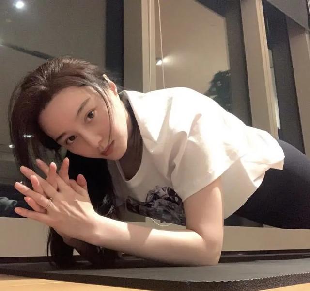 范冰冰露脸健身,范冰冰健身写真照曝光