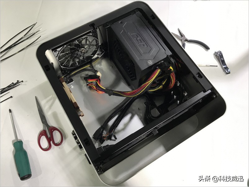 小巧的家用综合主机电脑硬件装机教程迷你静音