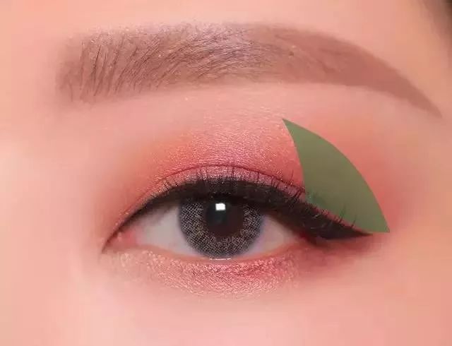 新手眼影推荐加教程,买了眼影又不想画怎么办