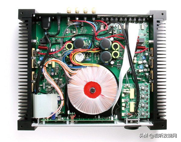 可以安心听音乐了：REGA君子Aethos合并功放