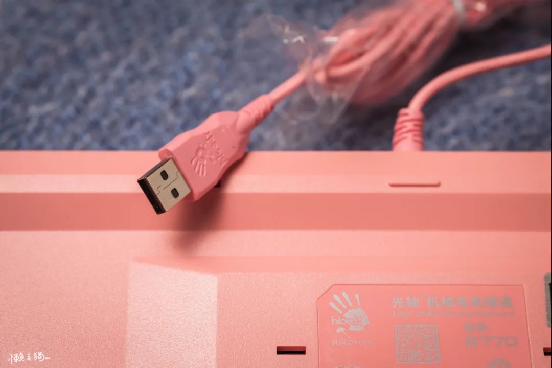 给我一个粉红色的回忆,第四代光轴键盘血手幽灵