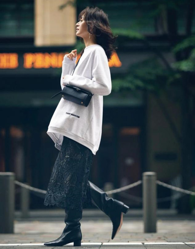 中年女性怎样穿搭才会清爽利索,女孩子要敢于尝试不同的穿搭风格