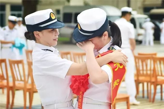 军队转业纠结感悟,当12年兵真的很纠结该不该转业