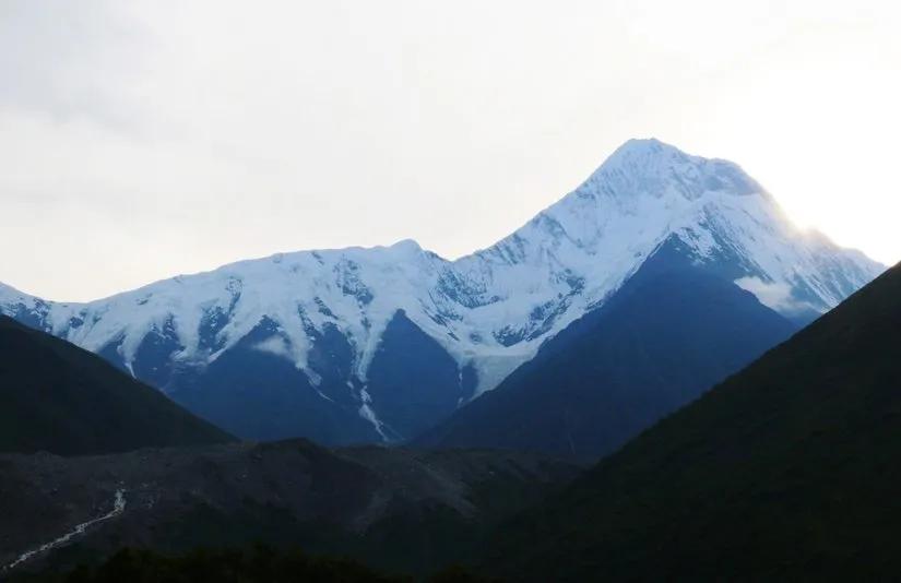 贡嘎山的徒步,贡嘎雪山大环线徒步游记