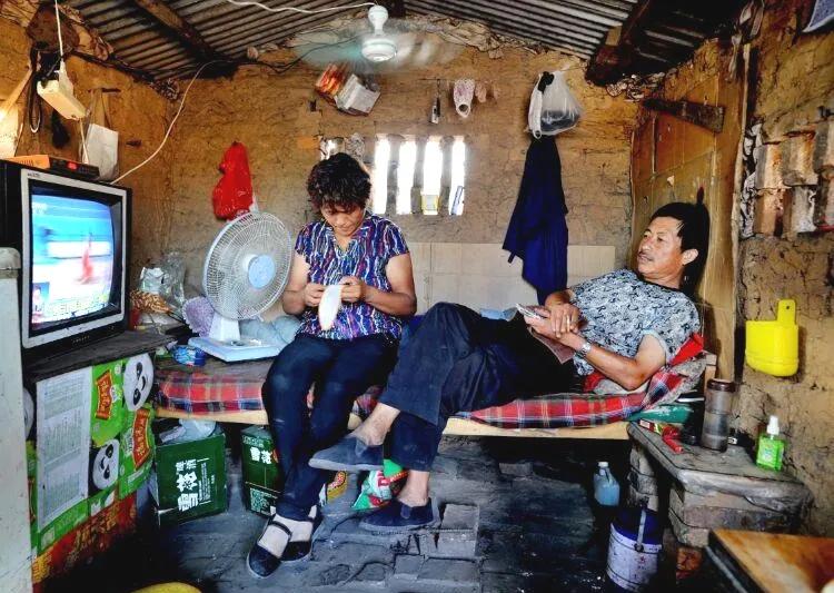 夫妻烧烤店打工一个月能赚多少,夫妻烧烤店收入十几万