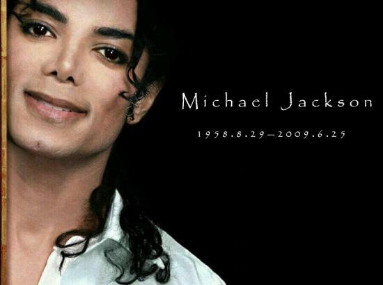 很像迈克尔杰克逊的小男孩,永远的孩童迈克尔杰克逊