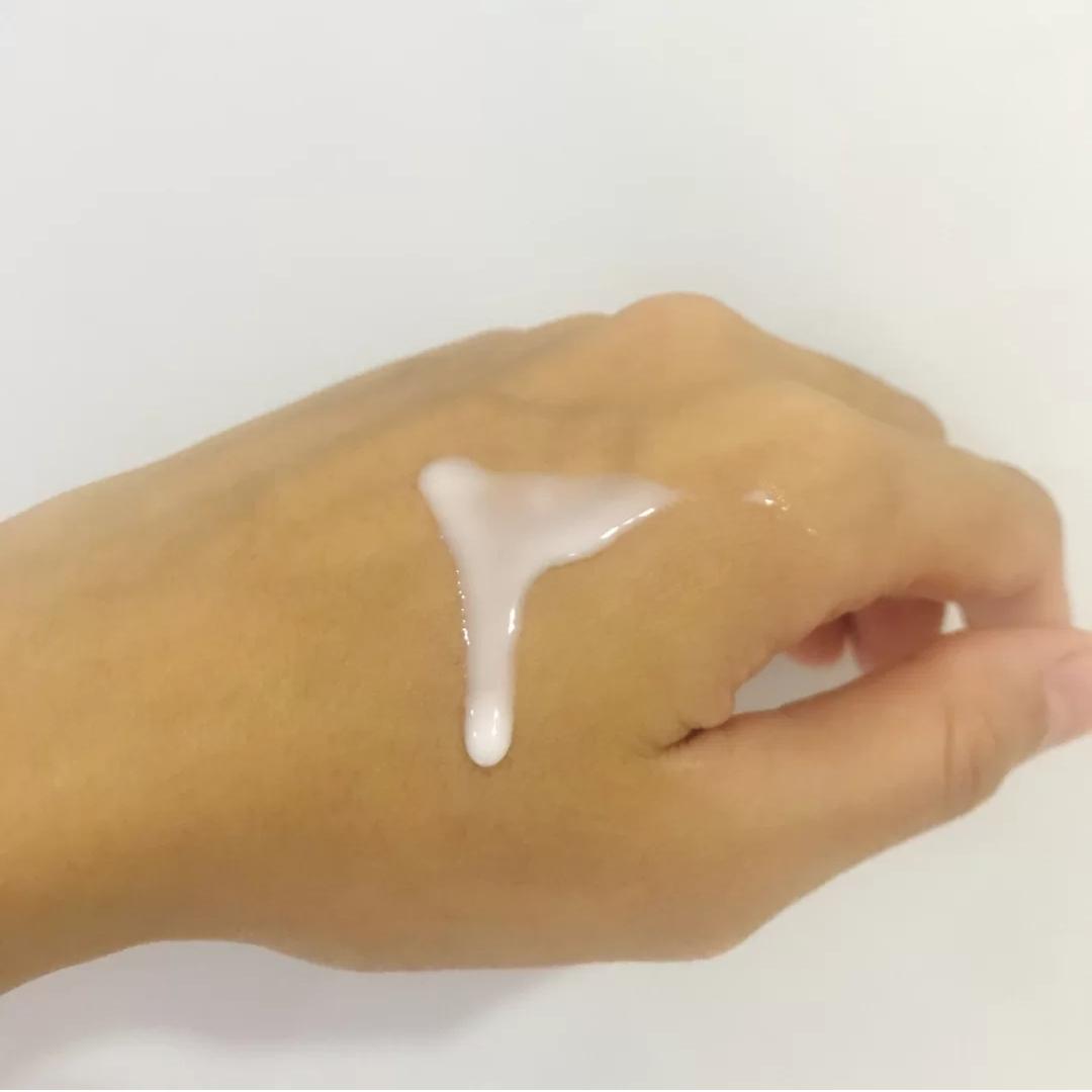 珂润水乳选择控油保湿,谷雨水乳比较ahc水乳哪个好用