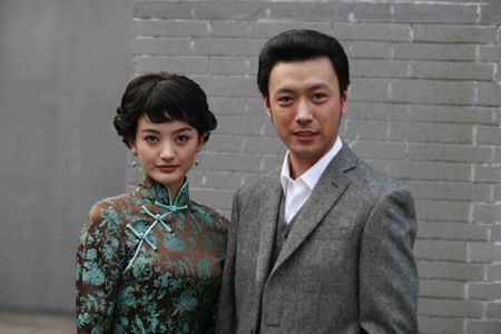 出道前是烤鸭店学徒，曾被误认是李毅吧吧主，凭“捡漏”一夜爆红