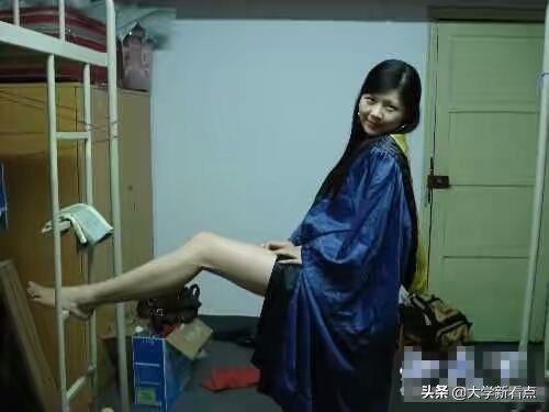 大学女生宿舍的关系，好起来像亲姐妹，坏起来像“后宫大戏”