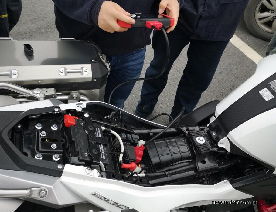 大阳天昴200拉力车加装射灯,大阳天昴200拉力车评测视频