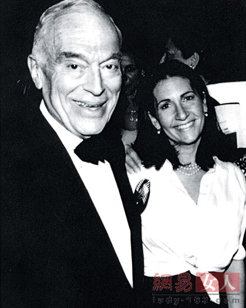 雅诗兰黛在美妆界什么地位,美妆品牌雅诗兰黛